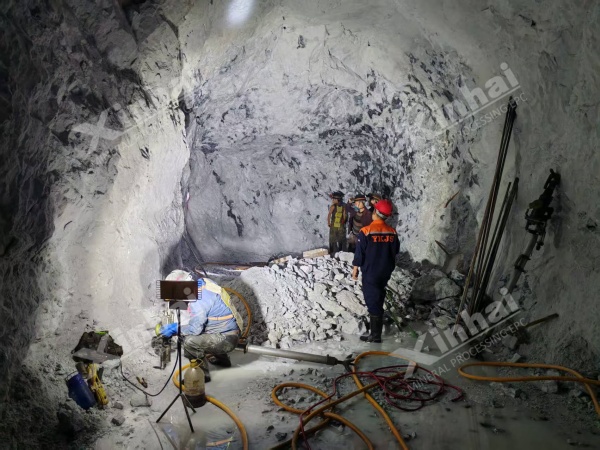 gold-underground-mining-3.jpg gold-underground-mining-3.jpg